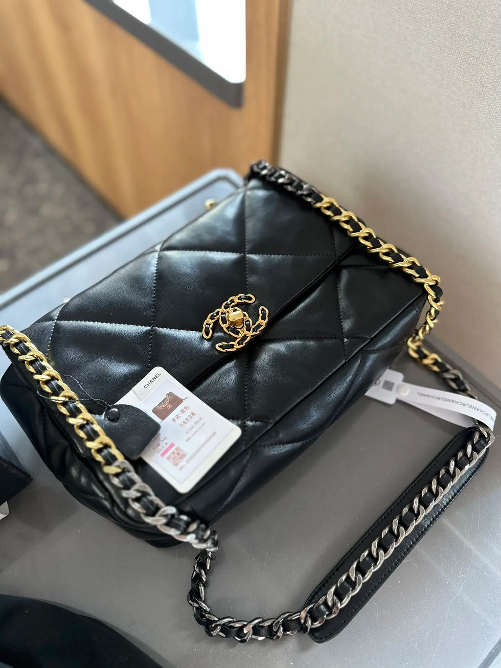 Handbag Q294581
