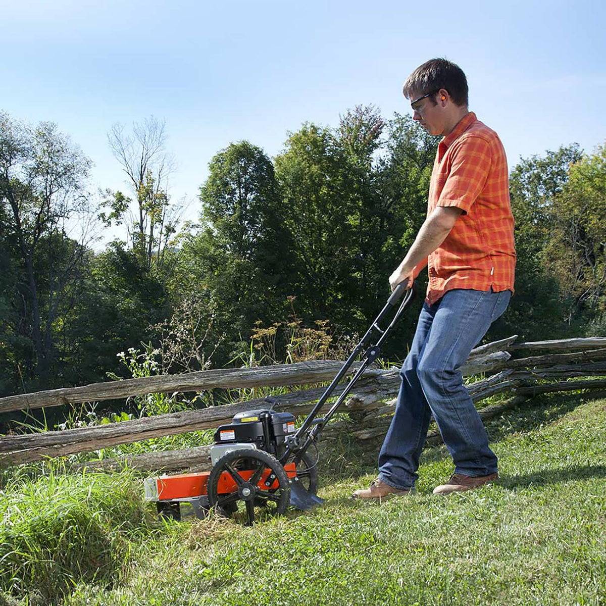 Manual-Push Trimmer Mower T877969