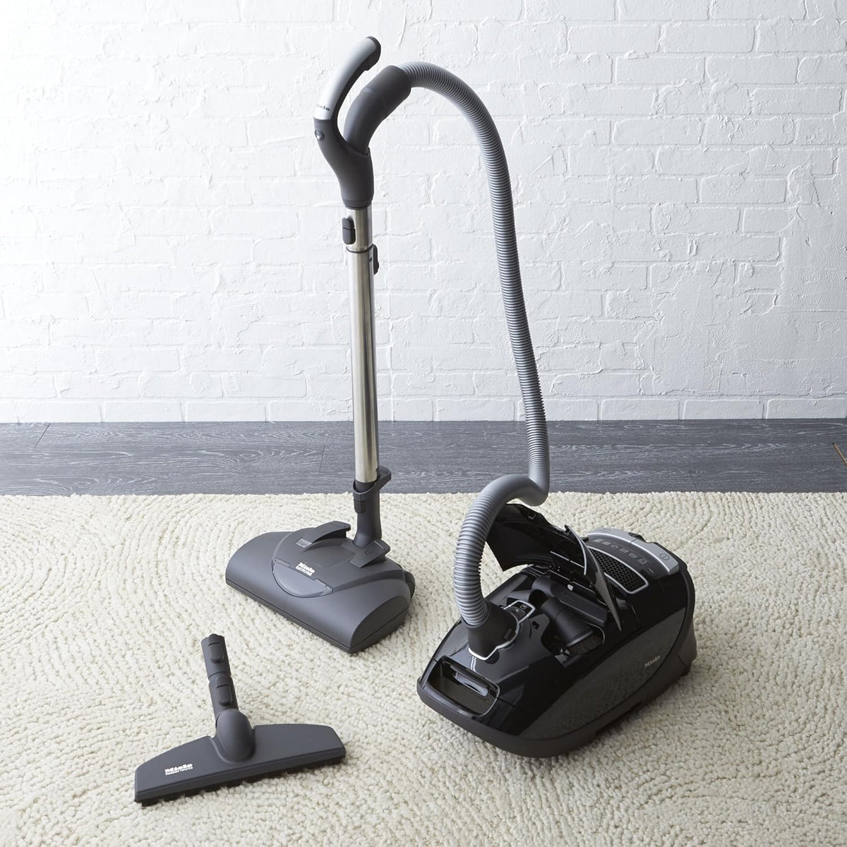 Obsidian Black Canister Vacuum L66864
