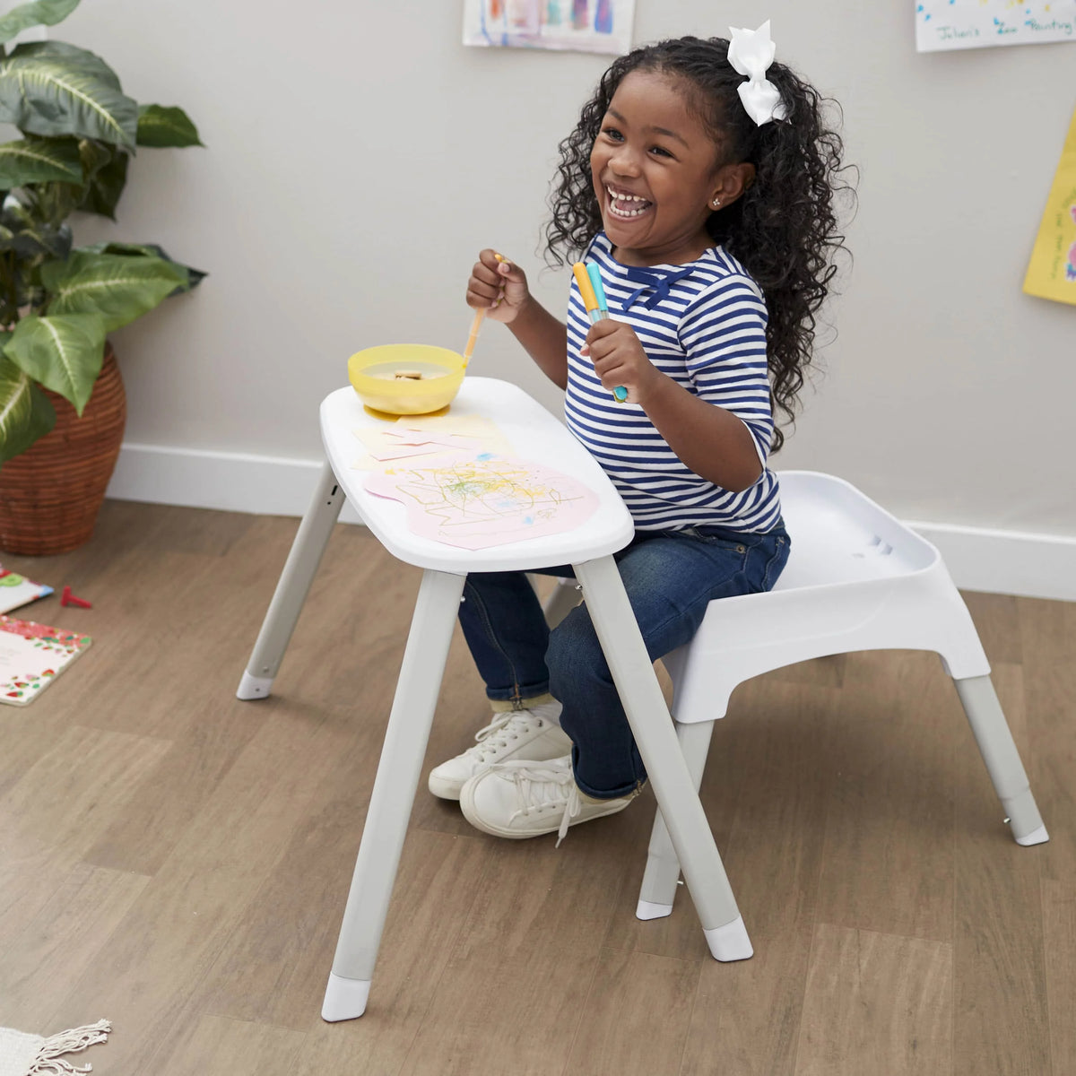 Rotating High Chair U779