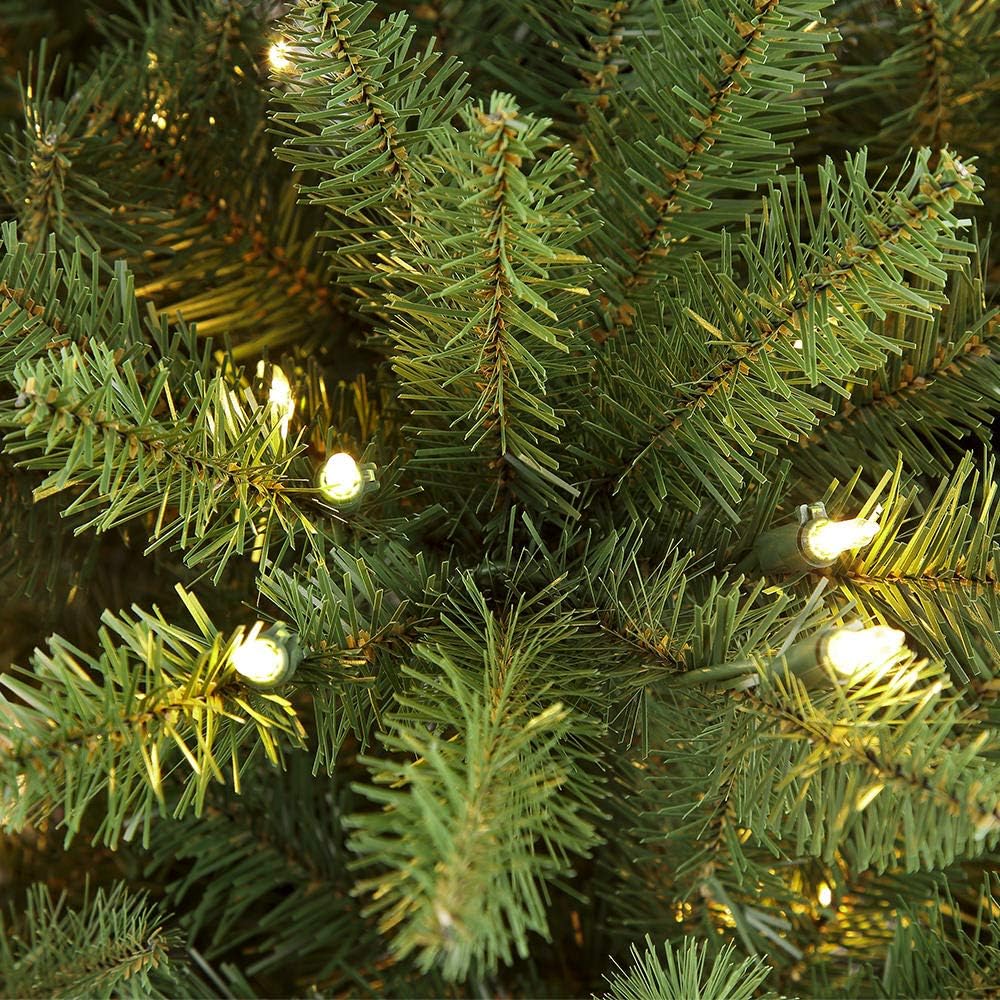 7.5 Foot Pre-Lit Slim Fraser Fir Artificial Christmas Tree with 500 Clear Lights, Green M881448