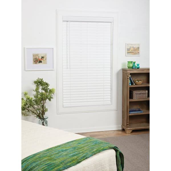 White 2 Cordless Faux Wood H Y35167